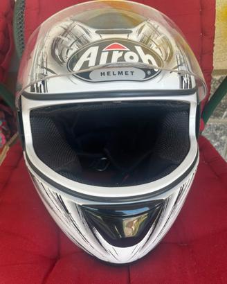 Casco integrale Airoh usato