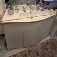 Mobile bagno più specchio