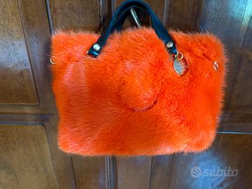 Pochette arancione pelliccia ecologica nuova