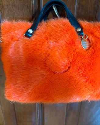Pochette arancione pelliccia ecologica nuova