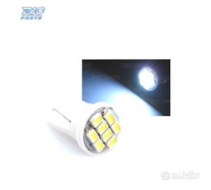 LED LAMPADINA T10 8LED