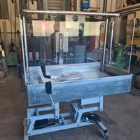 Tavoli e vasca per toelettatura