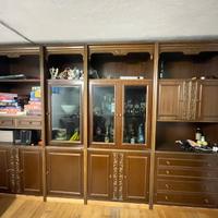 Credenza con vetrine