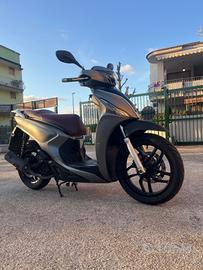 Kymco People 200i S