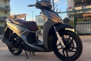Kymco People 200i S