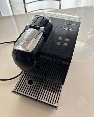 Lattissima de Longhi