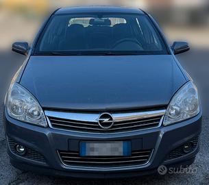 Opel Astra 1.7 CDTI (2007)