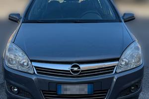 Opel Astra 1.7 CDTI (2007)