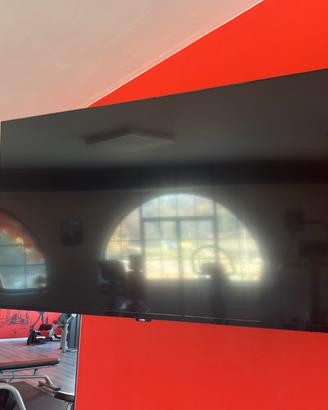 Tv lcd 49”  Graetz