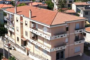 4 LOCALI A BARI SARDO