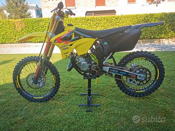 suzuki RM 125
