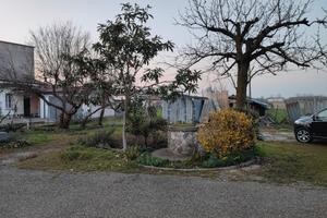 Casa singola con grande garage