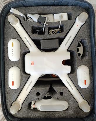 Drone Mi 4K completo di borsone
