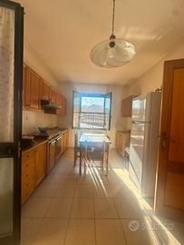 Casa indipendente con cortile e box auto