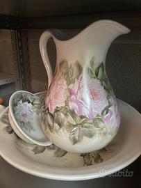 Brocca dipinta a mano