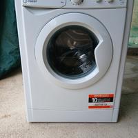 Lavatrice INDESIT semi nuova 