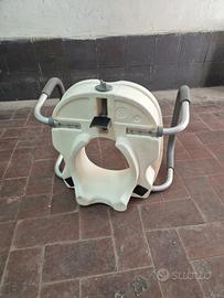 Alzata ausilio per wc gabinetto