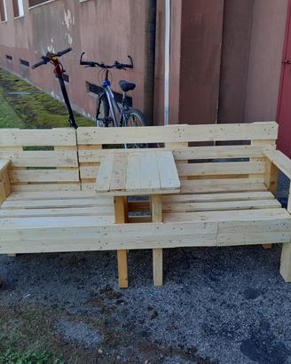 PANCHINA IN LEGNO CON TAVOLINO