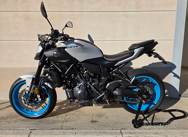 Yamaha MT-07 2025 ice storm