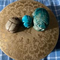 3 piccoli scarabei portafortuna