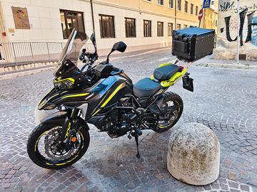 moto TRK 702X