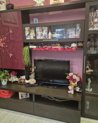 Parete attrezzata soggiorno moderna con vetrina