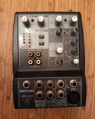 mixer Behringer Xenyx  502