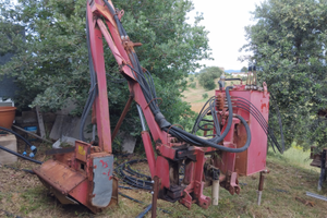 Braccio trincia trattore agricolo