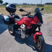 Moto Guzzi V100 - 2023