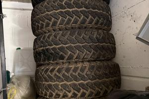 gomme e cerchi da fuoristrada 