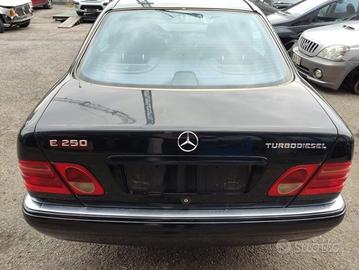 Portellone nudo MERCEDES-BENZ CLASSE E del 1997