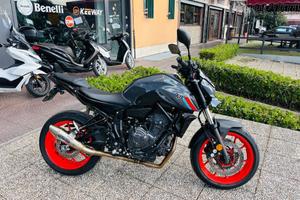 YAMAHA MT-07 TUTTO INCLUSO ANCHE PASSAGGIO! MINI