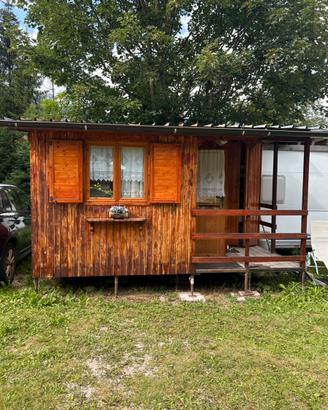 Pre ingresso , casetta