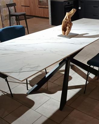 Tavolo in cristalceramica