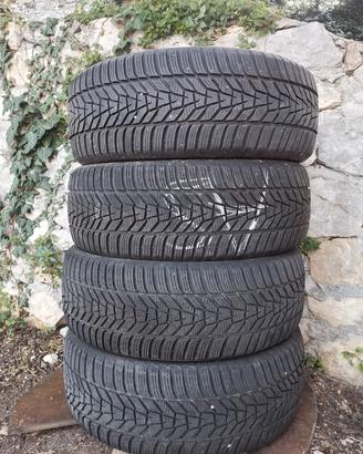 Treno gomme 4 stagioni 235 55 18 Hankook 
