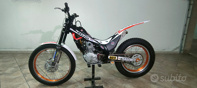 Montesa cota Repsol 4 rt 250 trial
