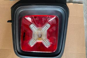 Faro posteriore renegade