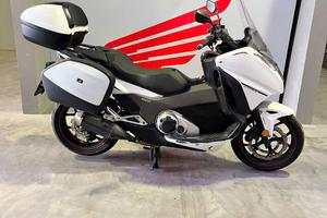 Honda Integra 750
