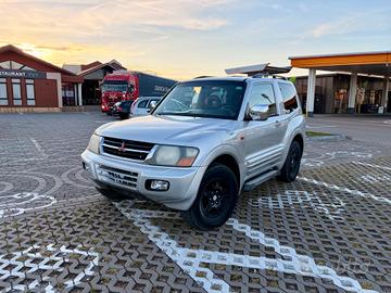 Mitsubishi Pajero 3.2 16V DI-D 3p. GLX