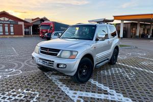 Mitsubishi Pajero 3.2 16V DI-D 3p. GLX
