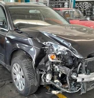 RICAMBI Audi A4 SW 2.0 TD anno 2007 - DG394