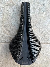 Fizik Antares Versus Evo Adaptive R3