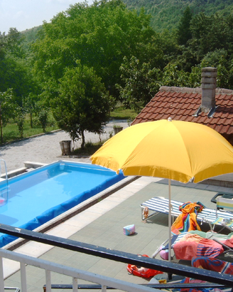 Villa in località Monticchio Laghi