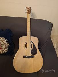 Chitarra yahama f310