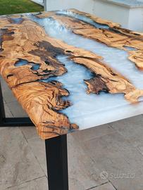🌿 Tavoli in legno e resina personalizzati 