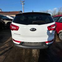 Vendiamo ricambi Kia Sportage 2013