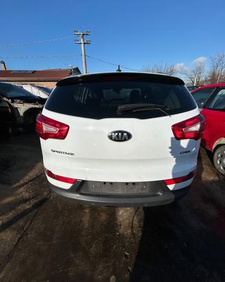 Vendiamo ricambi Kia Sportage 2013