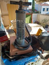 Pompa a doppio effetto per gommoni