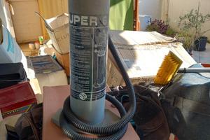 Pompa a doppio effetto per gommoni