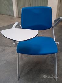 SEDIA PER CONFERENZA CON SCRITTOIO